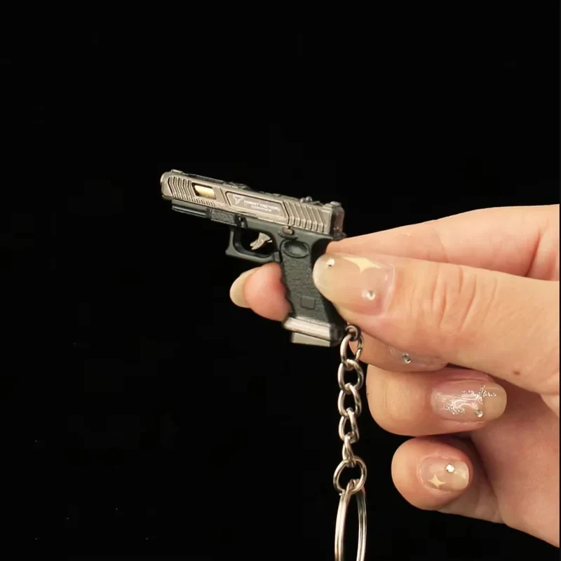 5cm Mini Gun Model Keychain TtiG34 Model Jewelry Metal Pendant Key Chain Chaveiro Bag Car Key Holders Gift For Kids Men
