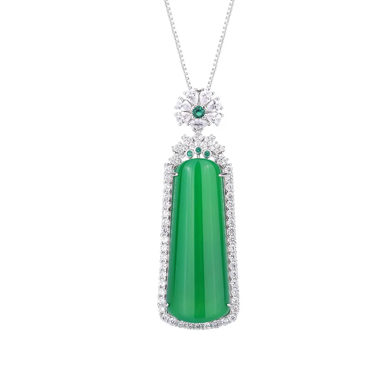 Jewelry New Lucky Emerald Green Safety-Blessing Card Necklace about 2 * 6cm Temperament Jade Pendant