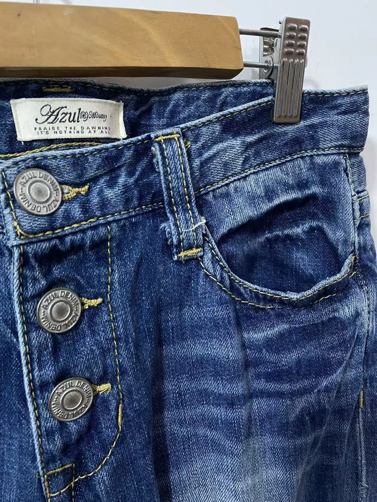 Ventas Japón estilo Moussy Azul pantalones vaqueros acampanados de algodón pantalones pitillo ajustados