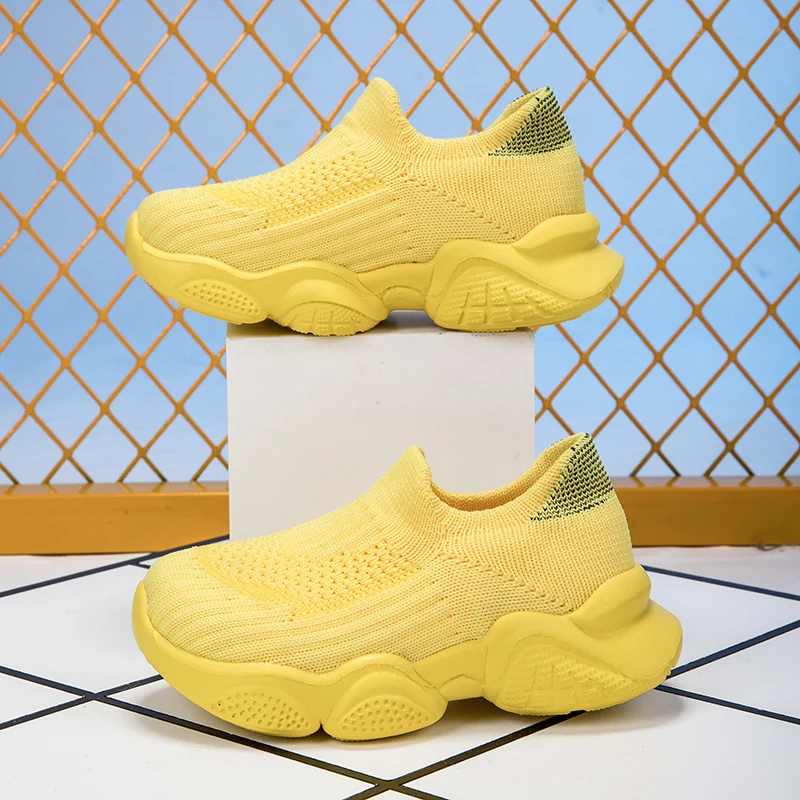 

2025 Children Sports Shoes for Girl Lightweight Breathe Flat Running Shoes Soft Comfort Non Slip Casual Walking Shoes for Baby