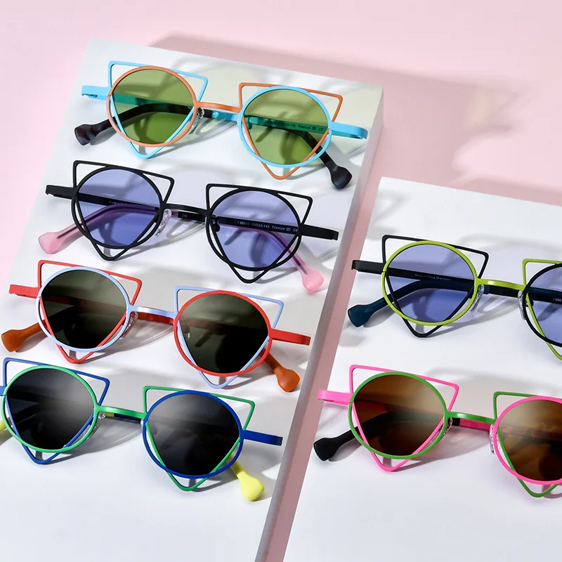 

New Fashion Retro Pure Titanium Eyewear Frame Women's Inverted Triangle Ultra-light Eyewear Frame Personalized Trendy Glasses