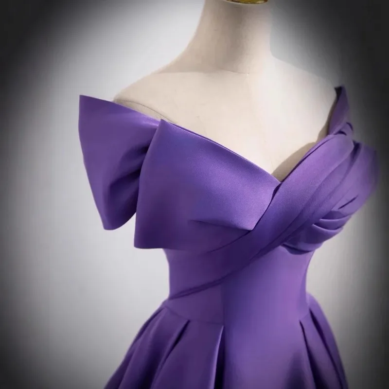Fioletowa Sukienka Wieczorowa, Damska Elegancja, Wysoka Jakość, Niszowa Sukienka, Sukienka na Jedno Ramię, Sukienka dla Przedstawicielki, Egzamin z Muzyki Wokalnej, Suknia Ślubna
