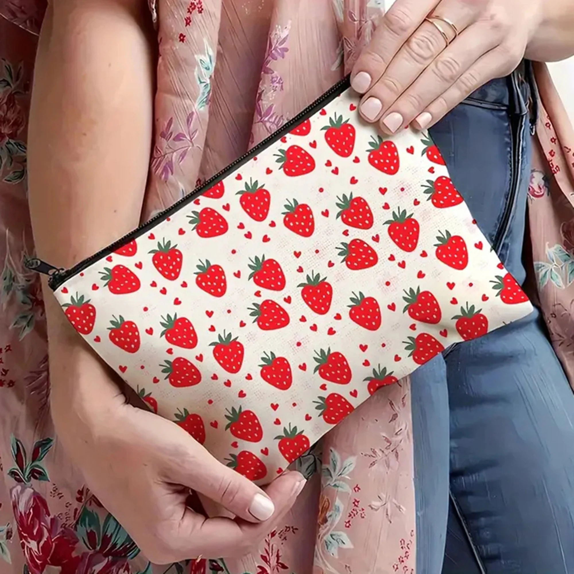 

Strawberry Print Makeup Bag Cosmetic Bag for Women Girl with Zipper Large Capacity Travel Toiletry Bag Organizer Cute Fruit