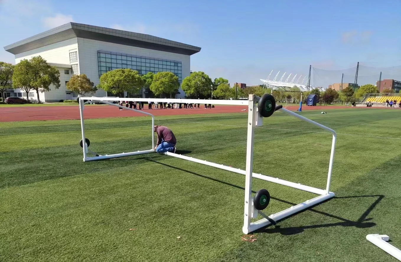 Portería portátil de 11 lados Portería de fútbol de material de acero o aluminio con ruedas Balones de fútbol Cancha deportiva