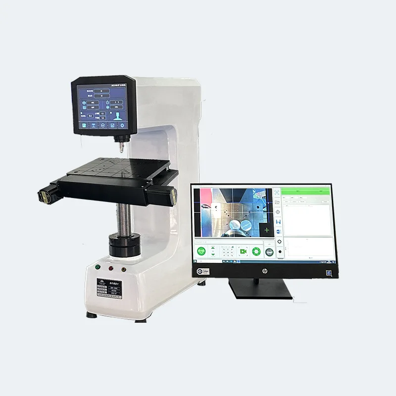 Беспроводные люди в бассейне