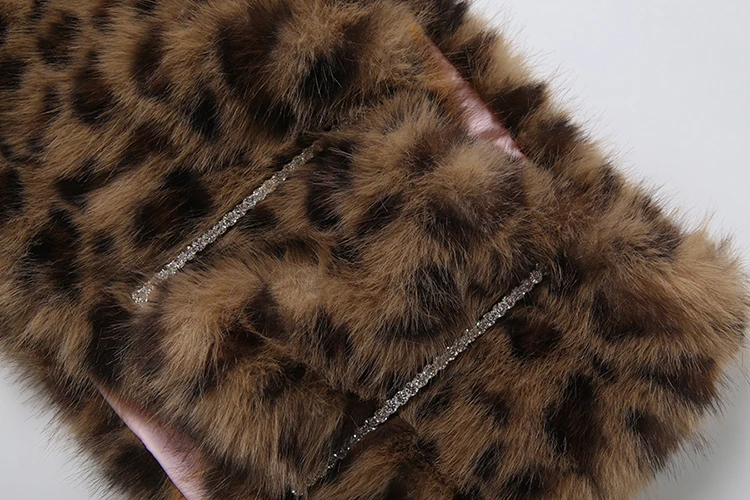 Nibber 2-teiliges Set für Damen, Leopardenmuster, pelziges Patchwork, Slash-Ausschnitt, volle Ärmel, T-Shirts + Miniröcke mit Strass-Dekoration, modische Anzüge – Detail 10