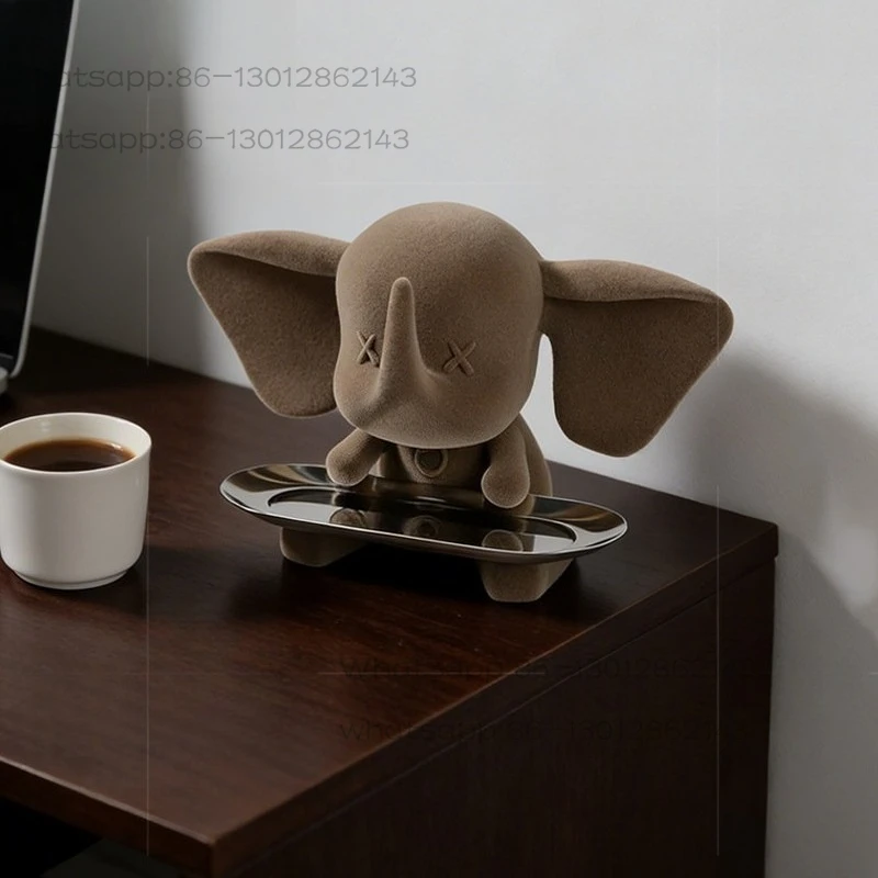 Cartoon ornament Internet celebrity creative entrance key storage ornament, home living room TV cabinet light luxury high-end