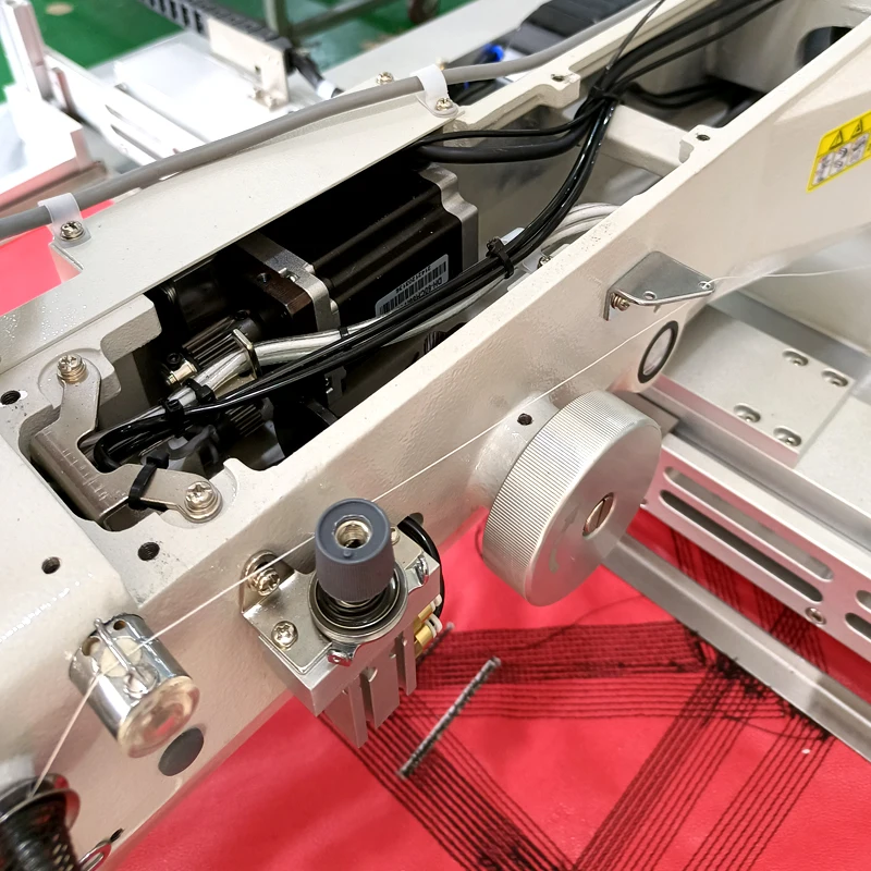 Machine à coudre industrielle de couture de cuir de Machine à coudre de modèle d'ordinateur programmable 6040 pour des chaussures