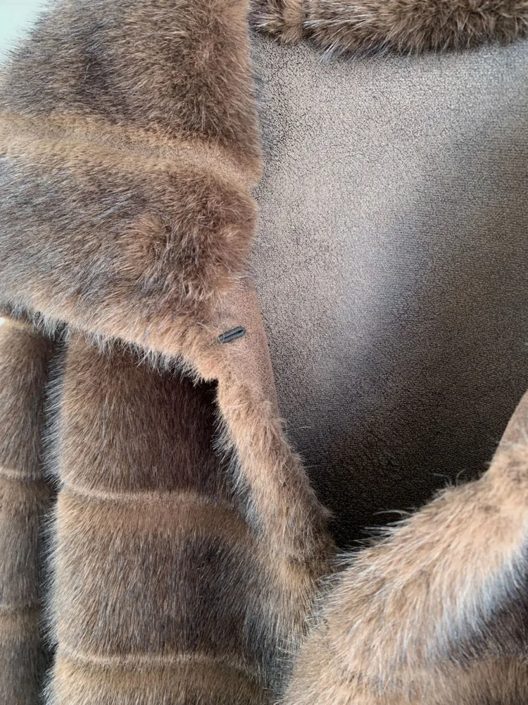 ZMEENNA, abrigo corto de piel sintética para mujer, chaqueta mullida a rayas de visón, solapa peluda, ropa de abrigo cálida de invierno, moda marrón ZM4454