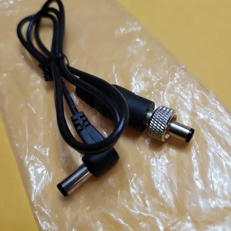 

DC Power Cable for Shure Wireless Microphone Systems with UA844 Unit 95B8373 / 1C