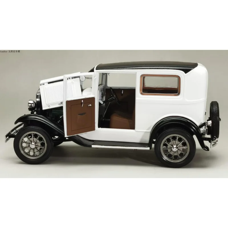 1:18 Scale 1931 A Car Model Full-open Door Township Police Diecast Alloy Metal Vehicle Toys Adult Collection Gifts Display