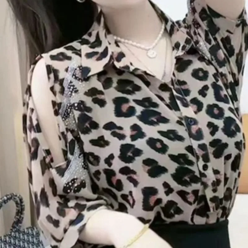 Temperament Summer Women\'s Polo-Neck Leopard Diamonds Hollow Out Single Breasted Fashion Loose Three Quarter Chiffon Shirt Tops