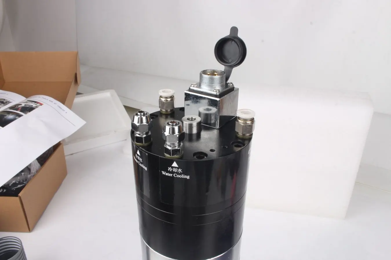 3.2kW 220V/380V ATC Automatic Tool Change Spindle Motor BT30 Tool Holder, 12000RPM, Water-Cooled, Suitable for Metal CNC Router