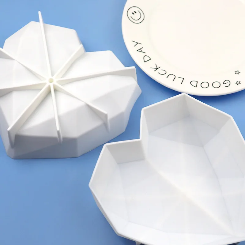 Wholesale Single Big Love Silicone Cake Baking Pan Mold Household DIY Steamed Cake Mould High Temperature Resistance 383