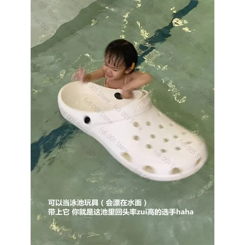 Giant Hole Clog Shape Bed Oversized Slipper Style Pet Kennel Photo Prop for Dog And Scene Decoration