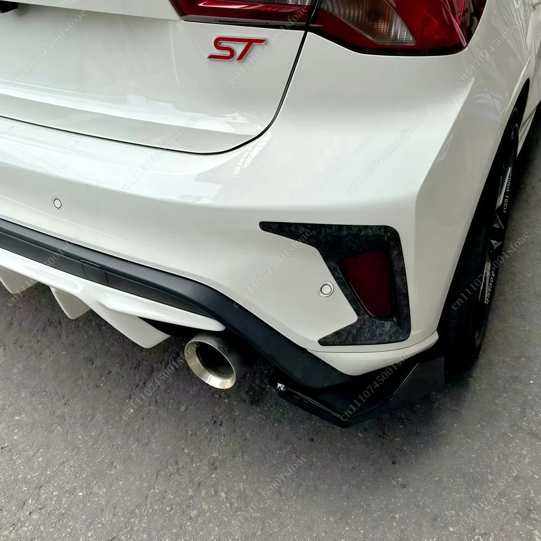 Maxton Style Rear Side Corner Splitter For Ford Focus ST ST-Line Mk4 Hatchback 2019-2026 Bumper Valance Guard Body Kits Tuning