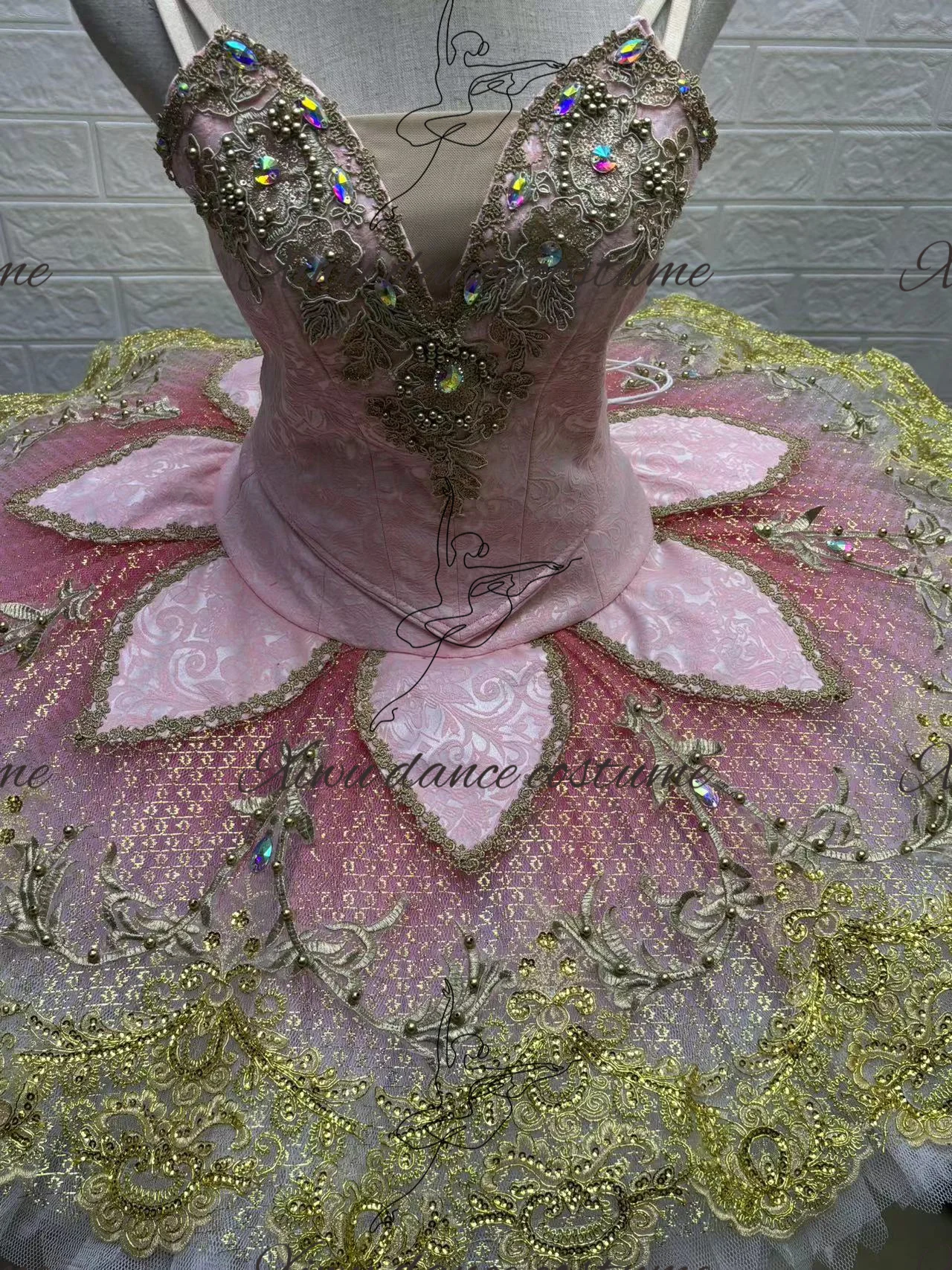 Profesjonalny, wysokiej jakości spektakl baletowy kostium baletowy wysokiej klasy sukienka baletowa konkursowych
