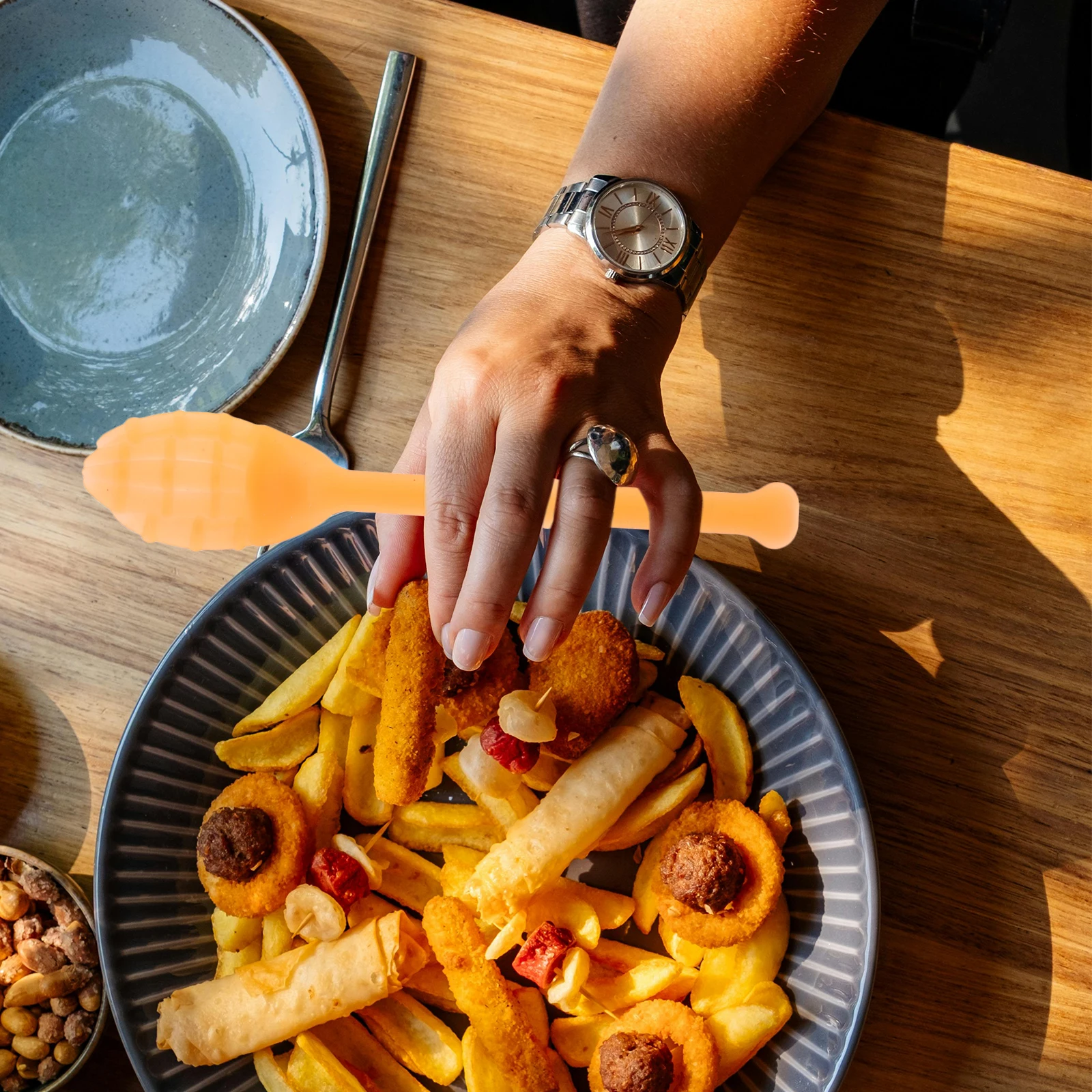 

2 комплекта, 2 комплекта, силиконовые вилки, ложки, посуда для вечеринки, принадлежности для кухни, столовой, бара, одноразовый набор столовых приборов, силиконовые вилки для Хэллоуина