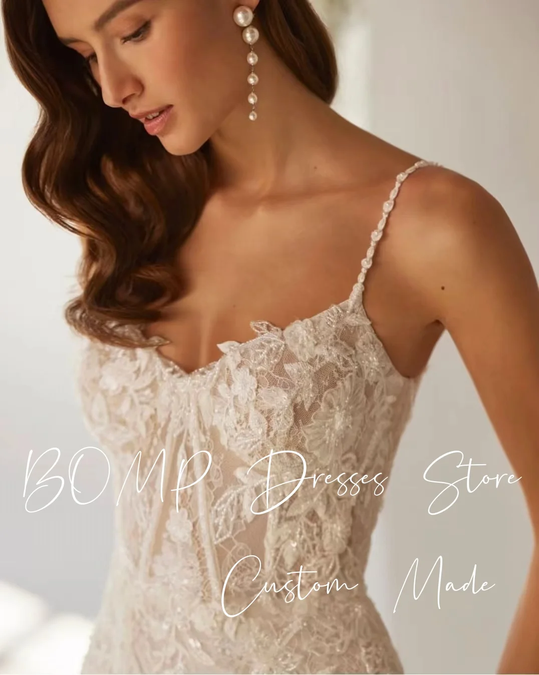 BOMP エレガントなアップリケのウェディングドレス スイートハート ビーズ スパゲッティストラップ マーメイド チュール ブライダルガウン カスタム 絶妙なローブ・デ・マリエ