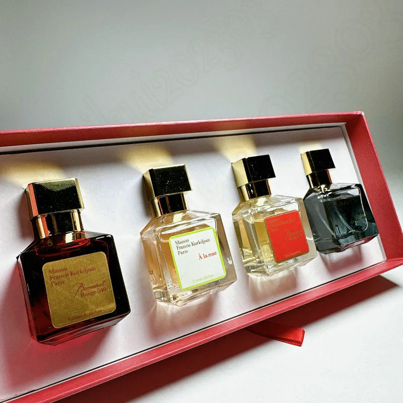 

Classic Perfumes Floral Scent Pheromone Women Perfume Men Cologne Lasting Fragrance Eau De Parfum Luxury Gift Set Box