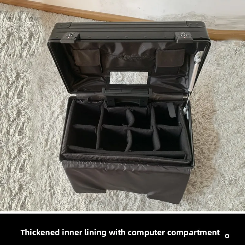 Aluminum Frame Lage…