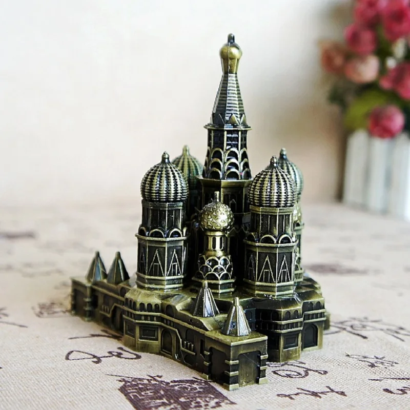 

New Russian Landmark Building Kremlin Metal Model Onion Head Princess House Home Furnishing