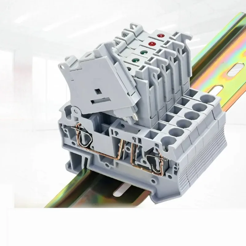 1PCS ST4-HESI Spring Type Fuse Terminal LED with Lamp Fuse Terminal Pure Copper Flame Retardant Housing ST4RD