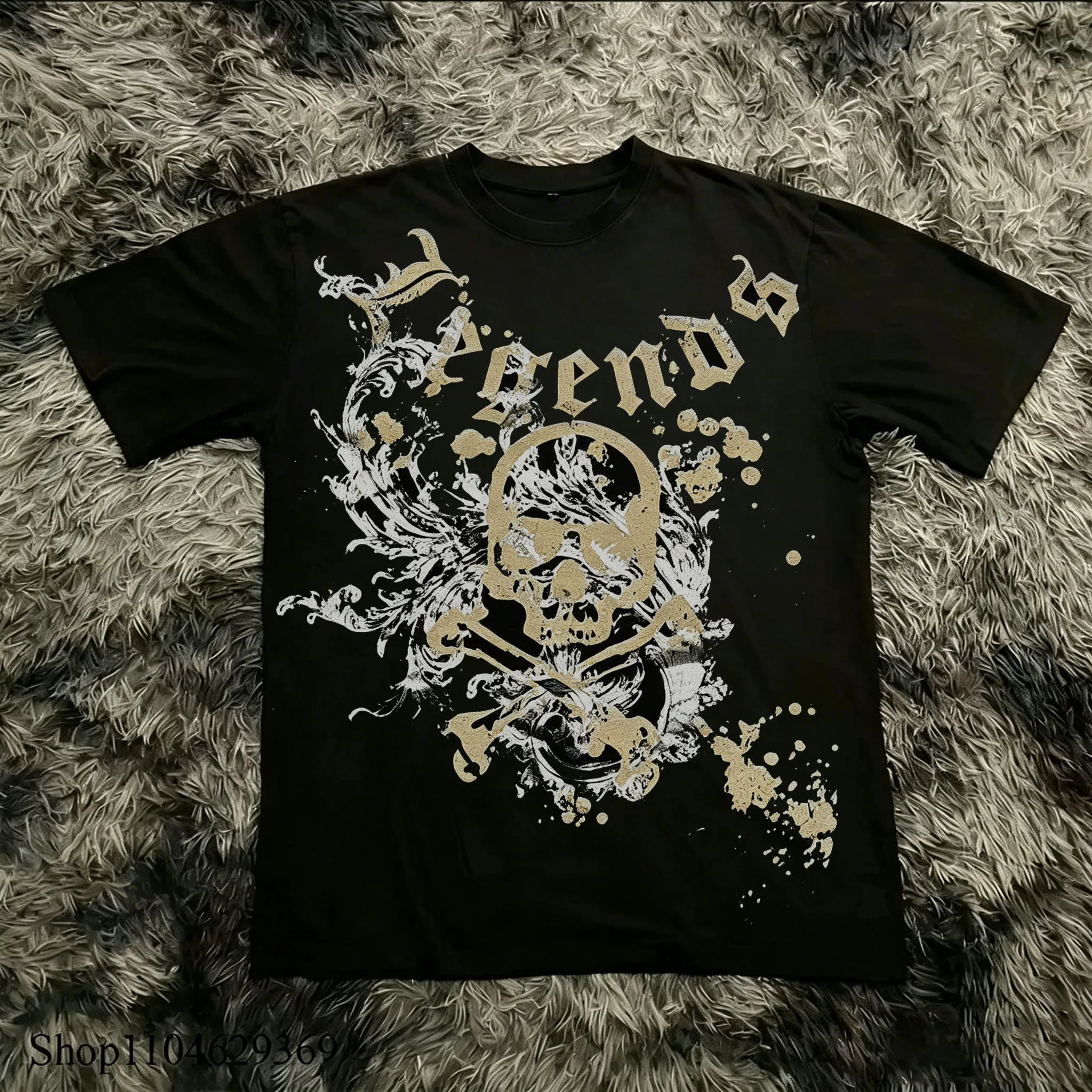 New Arrivals: Gothic-style printed T-shirts, '90s retro cropped tops, Y2K “grunge” style, and 2000s-style tops—unisex