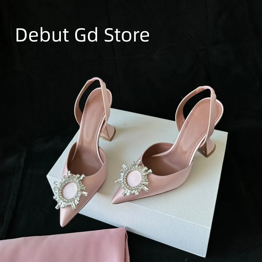 

Top Quality 2024 New Pointed High Heels, Sunflower Water Diamond Back Hollow High Heels, Horseshoe Heels, Women's Sandals