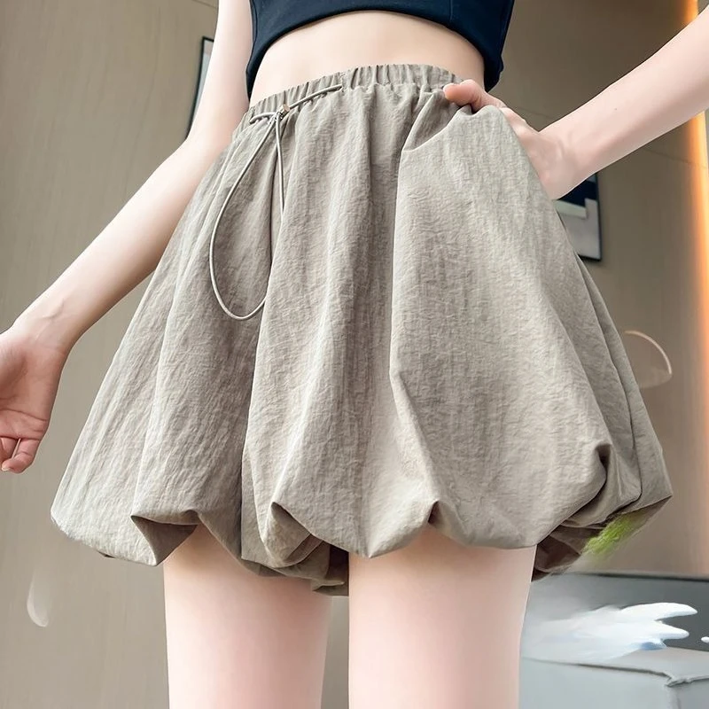 Summer Fluffy Lantern Shorts Y2k Women Fashion Elastic High Waist Streetwear Pocket A-line Student Shorts Sweatpants Design New