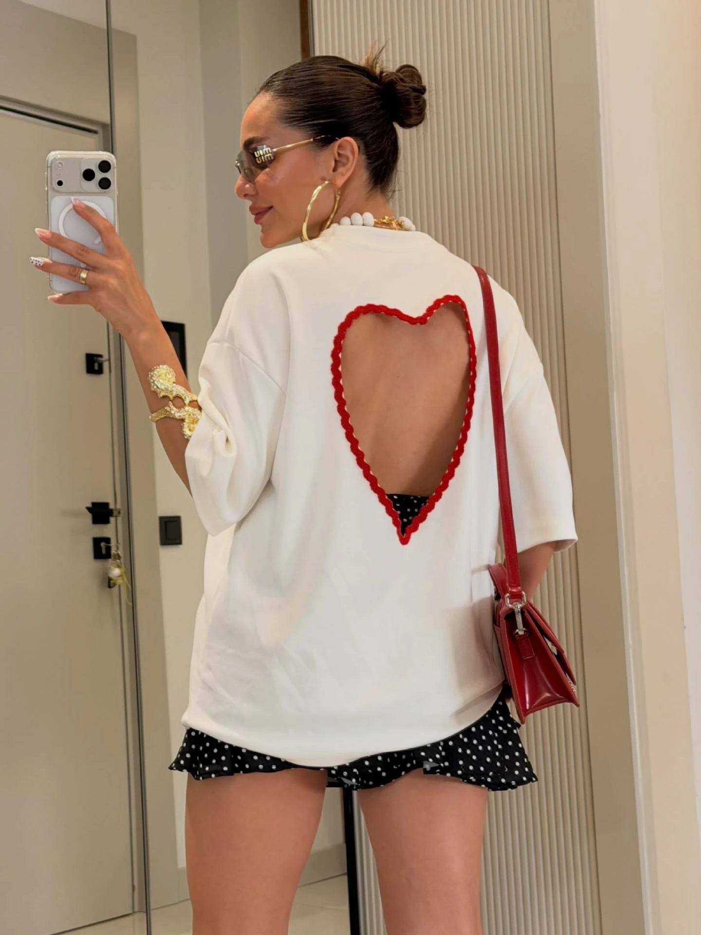 Sexy Hollow out Heart Shaped Top Women's Loose Fit Short Sleeve T-Shirt Breathable Cotton round Neck Design Summer Fashion