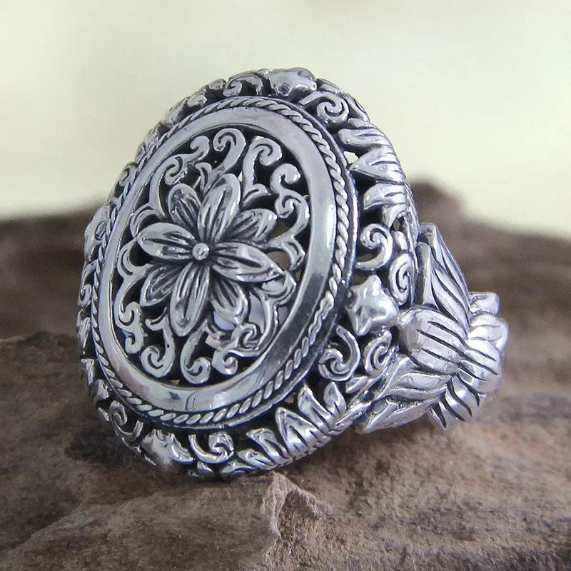 Cao Shi 2024 New Cross Iris Ring Personalized Hip Hop Retro Vintage Old Style Palace Style Gift Lotus Flower Jewelry Wholesale