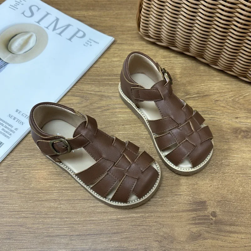 Sandalias Baotou para niños y niñas, zapatos informales transpirables con huecos, de cuero, a la moda, novedad de verano, 2024