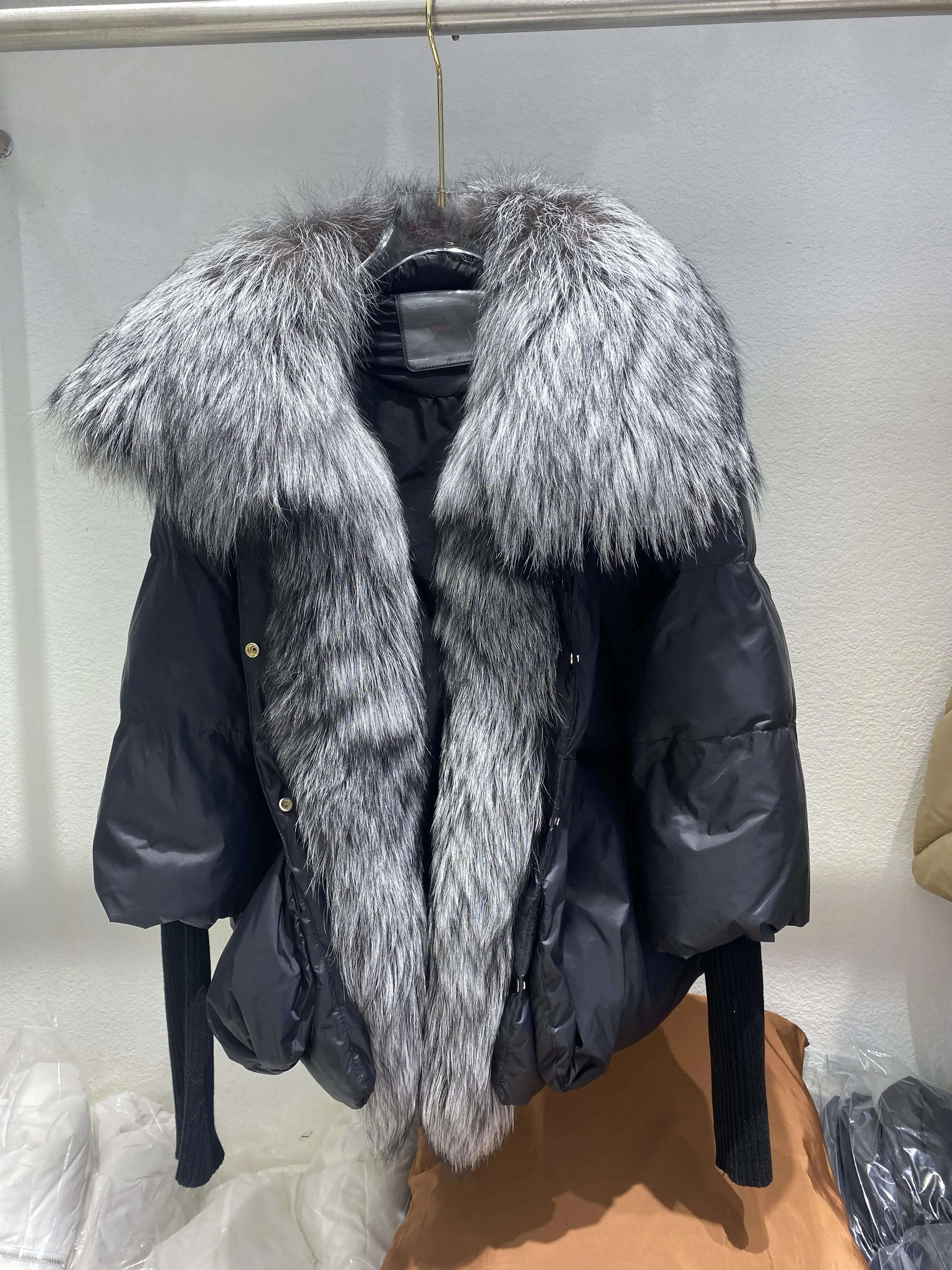 Janveny Large Real Silver Fox Fur Collar 2026 White Duck Down Jacket Women Winter Luxury Puffer Coat Oversize Feather Outwear
