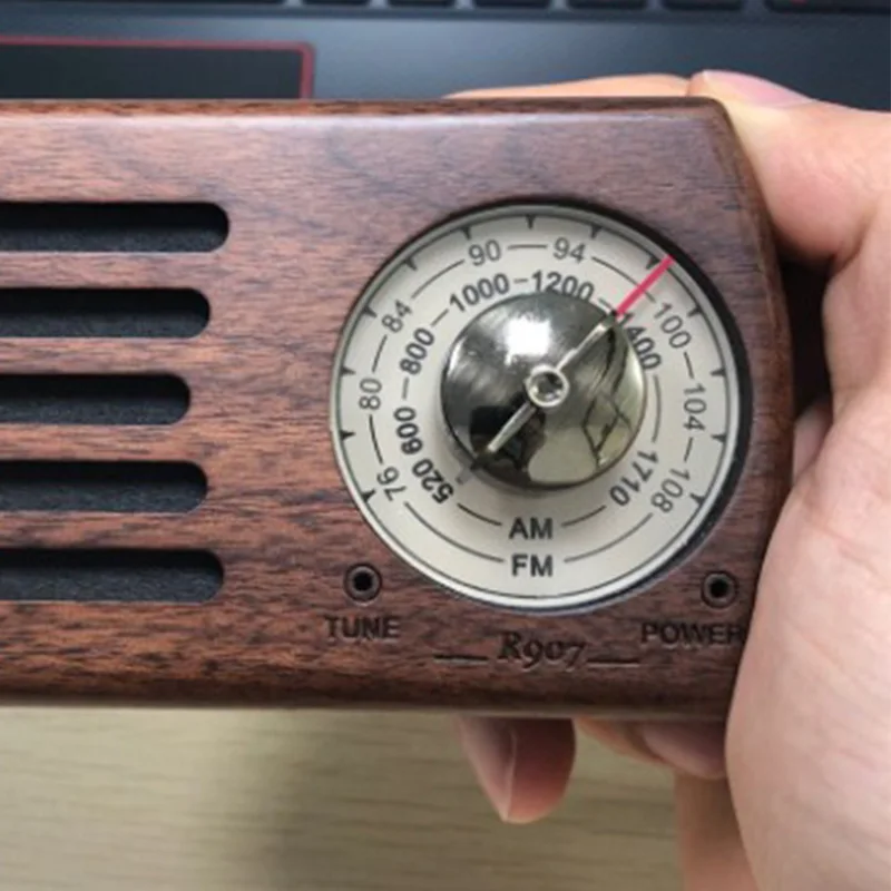 AM/FM Portable Radio, Retro Wood Pocket Radio with Best Reception, Headphone Jack, Battery Operated(Not Included)