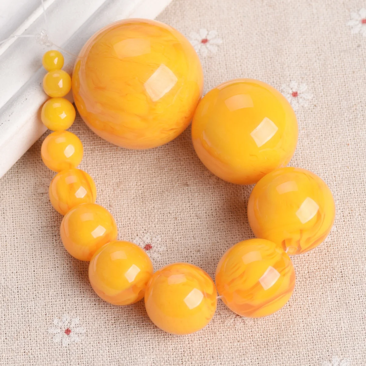 Round Orange Resin Plastic Imitated Amber 6mm 8mm 10mm 12mm 14mm 16mm 18mm 20mm 22mm 25mm 30mm 38mm Loose Beads DIY Jewelry