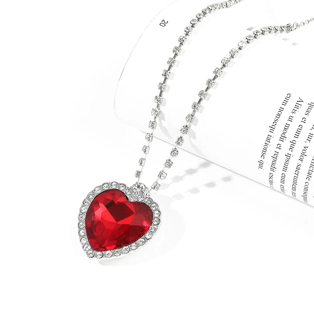Exquisite Love Heart Ocean Necklace Rhinestone Eternal Love Imitation Crystal Pendant Women's Wedding Party Jewelry Gift