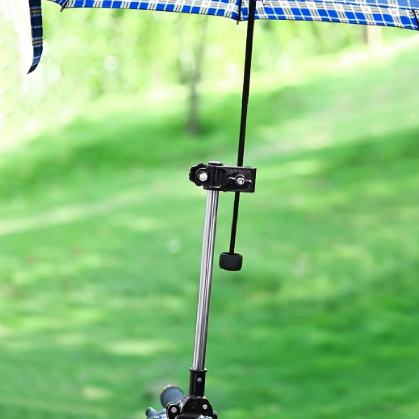 Umbrella Holder with Stainless Steel Rod Rotating Cycle Umbrella Holder 360 Degree Rotatable Compact for Cycling