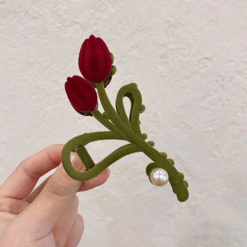 大きなベルベットチューリップヘアクリップ爪女性のためのエレガントなサメクリップファッションガールヘアクランプ