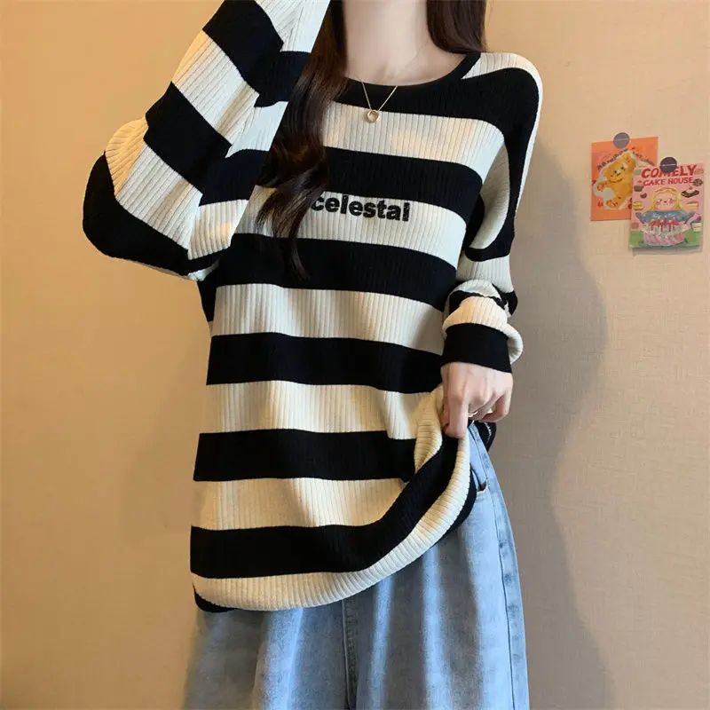 2023 New Autumn Fashion Simple Stripe Knitted Long Sleeve Temperament Casual Loose Covering Belly Reduced Age Women's Sweater