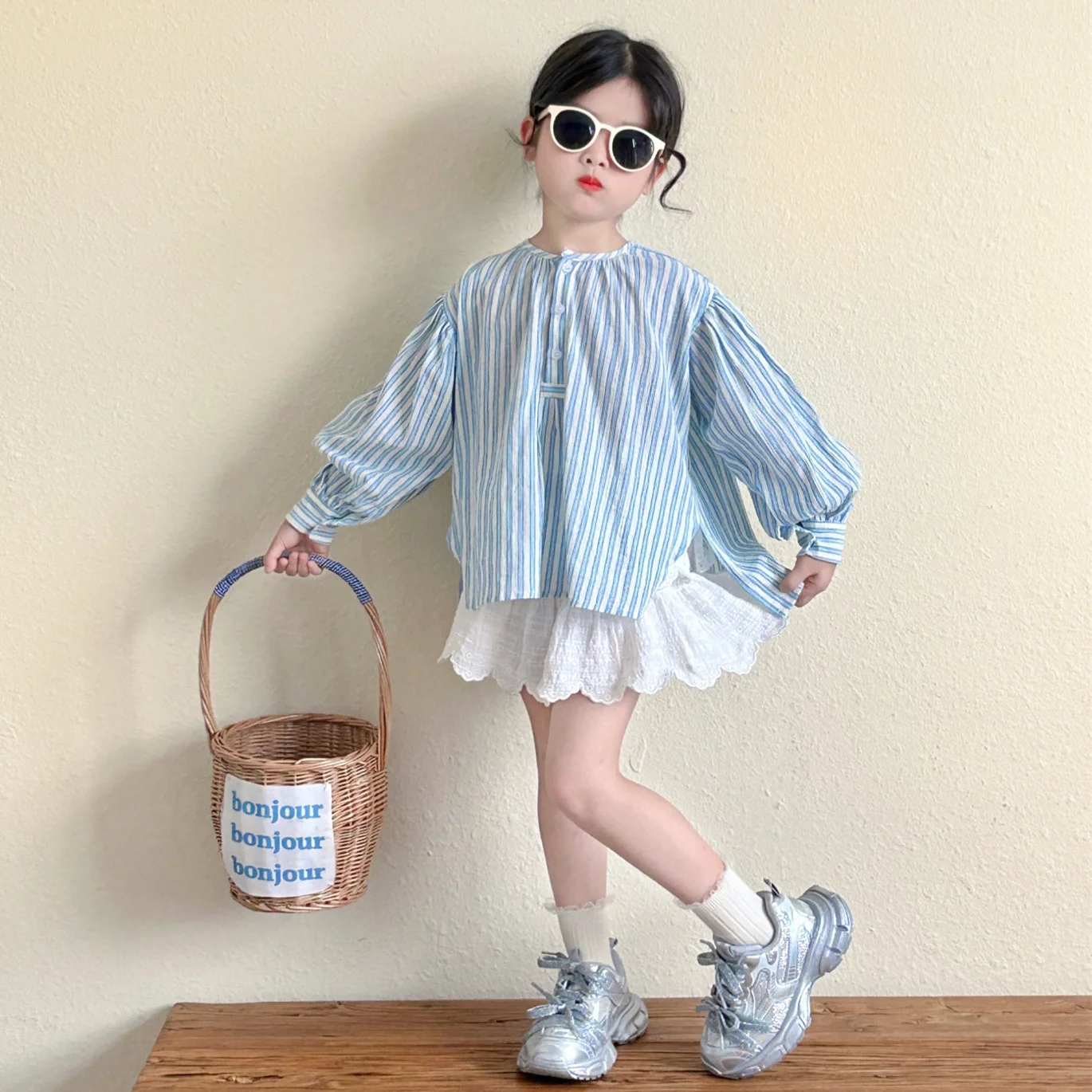 

Girls Shirt 2025 Spring Children Clothing New Girls Striped Fashion Shirt Children Loose Korean Round Neck Long Sleeve Shirt