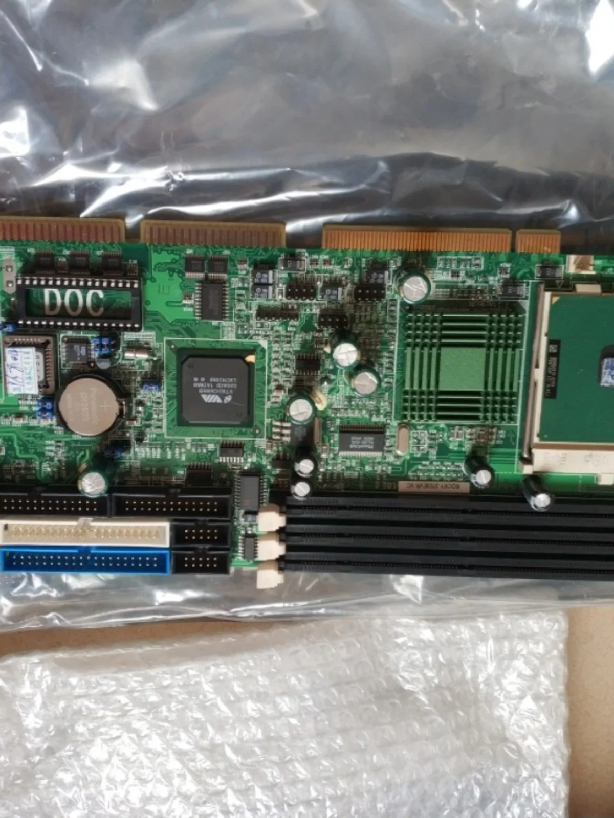 

ROCKY-3703EVR-VC Материнская плата промышленного управления