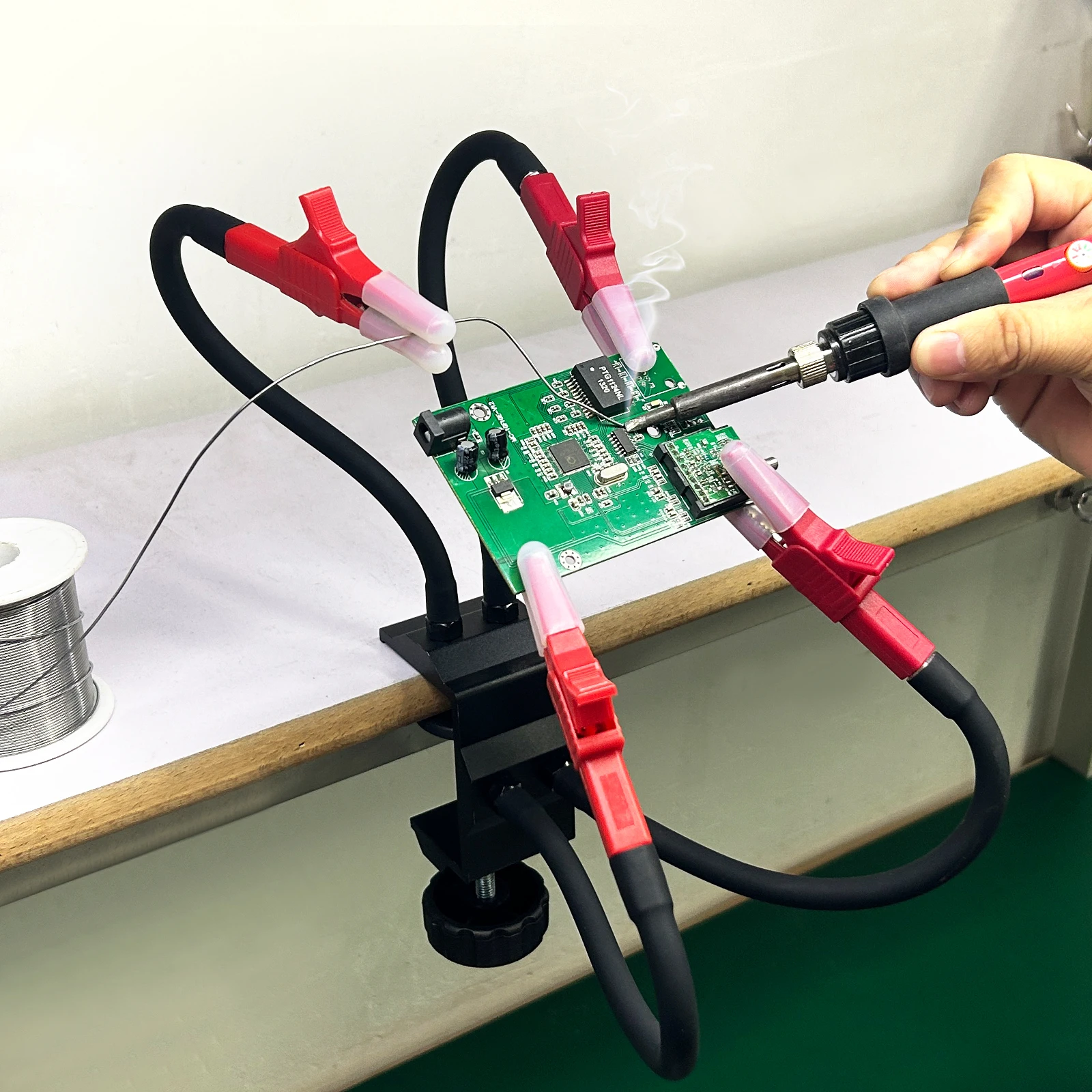 أداة مساعدة الأيدي محطة لحام اليد الثالثة أداة لحام أذرع معدنية مرنة حامل PCB مع قاعدة مشبك مكتبي قابل للتعديل #5