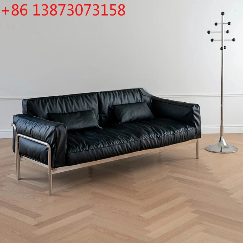 

Черный диван из толстой телячьей кожи Napa/в скандинавском минималистском стиле, прямой, для небольшой квартиры