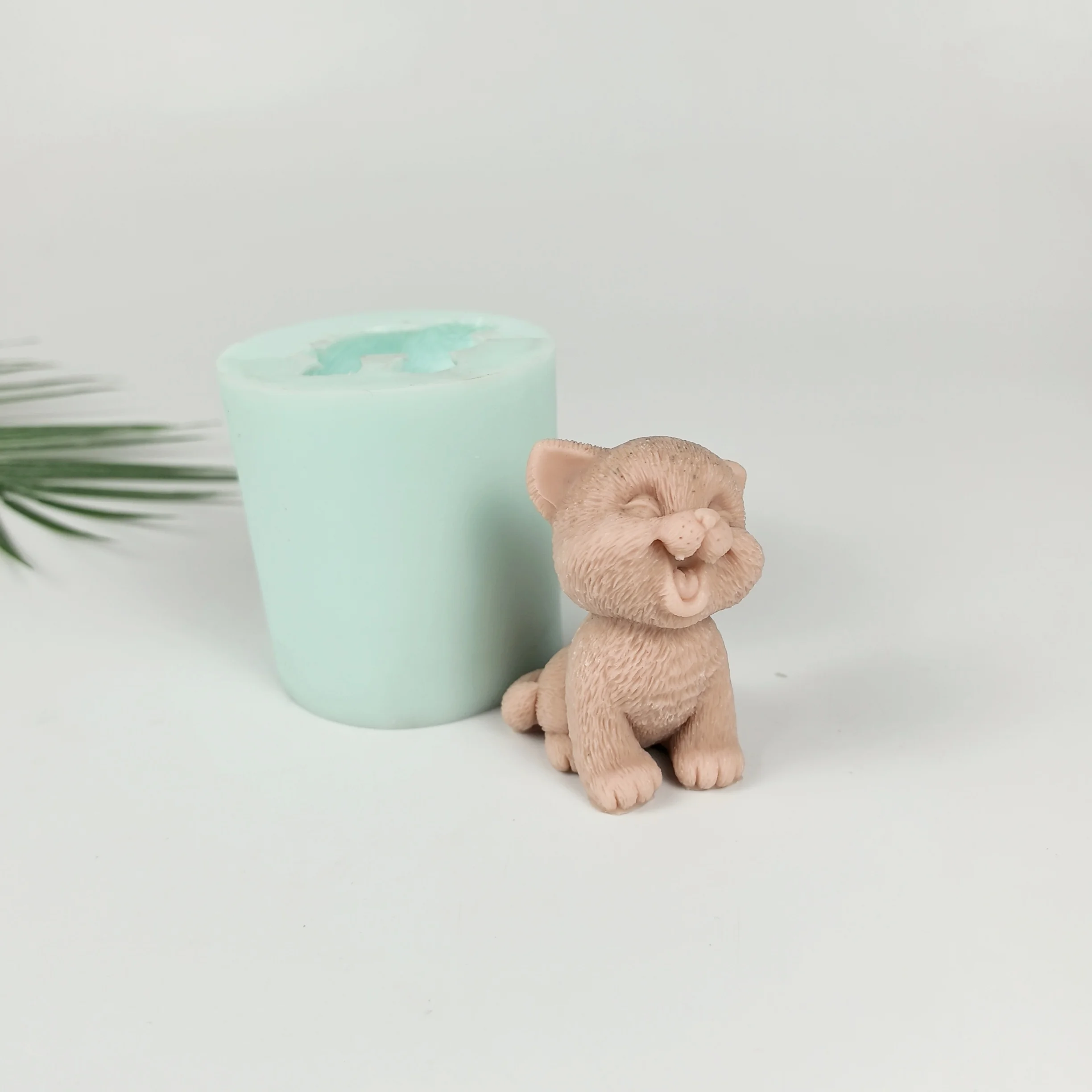 

3D Animals Mold Cute Kitten Smiling Moulds Silicone Cat Candle Soap Molds Cake Decor Wedding Birthday Candles Handmade DW0861