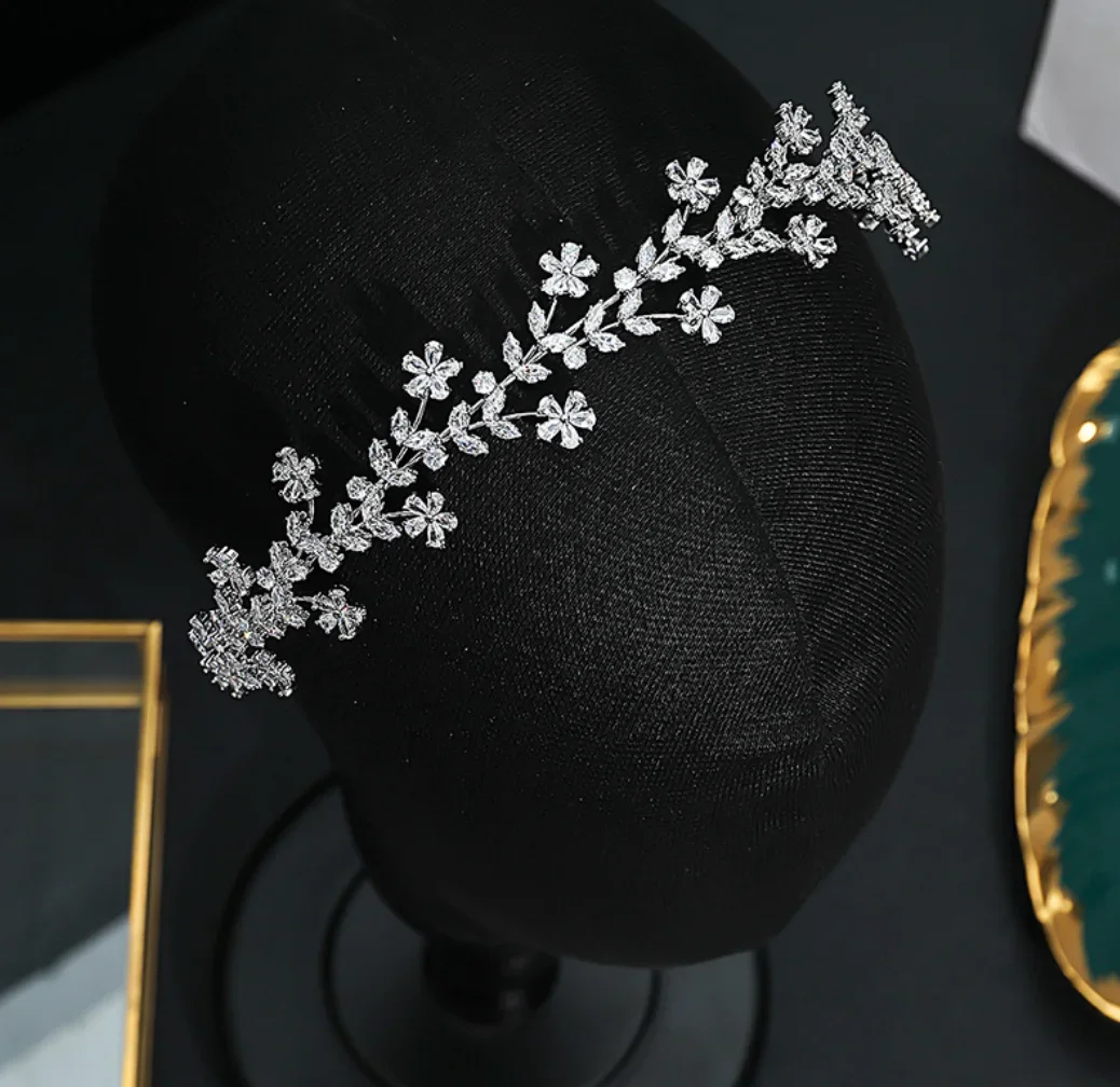 

Luxury Bridal Headbands For Wedding Headdress CZ Sliver Bride Tiaras Crowns For Women Girl Diadem Party Hair Jewelry Headpiece