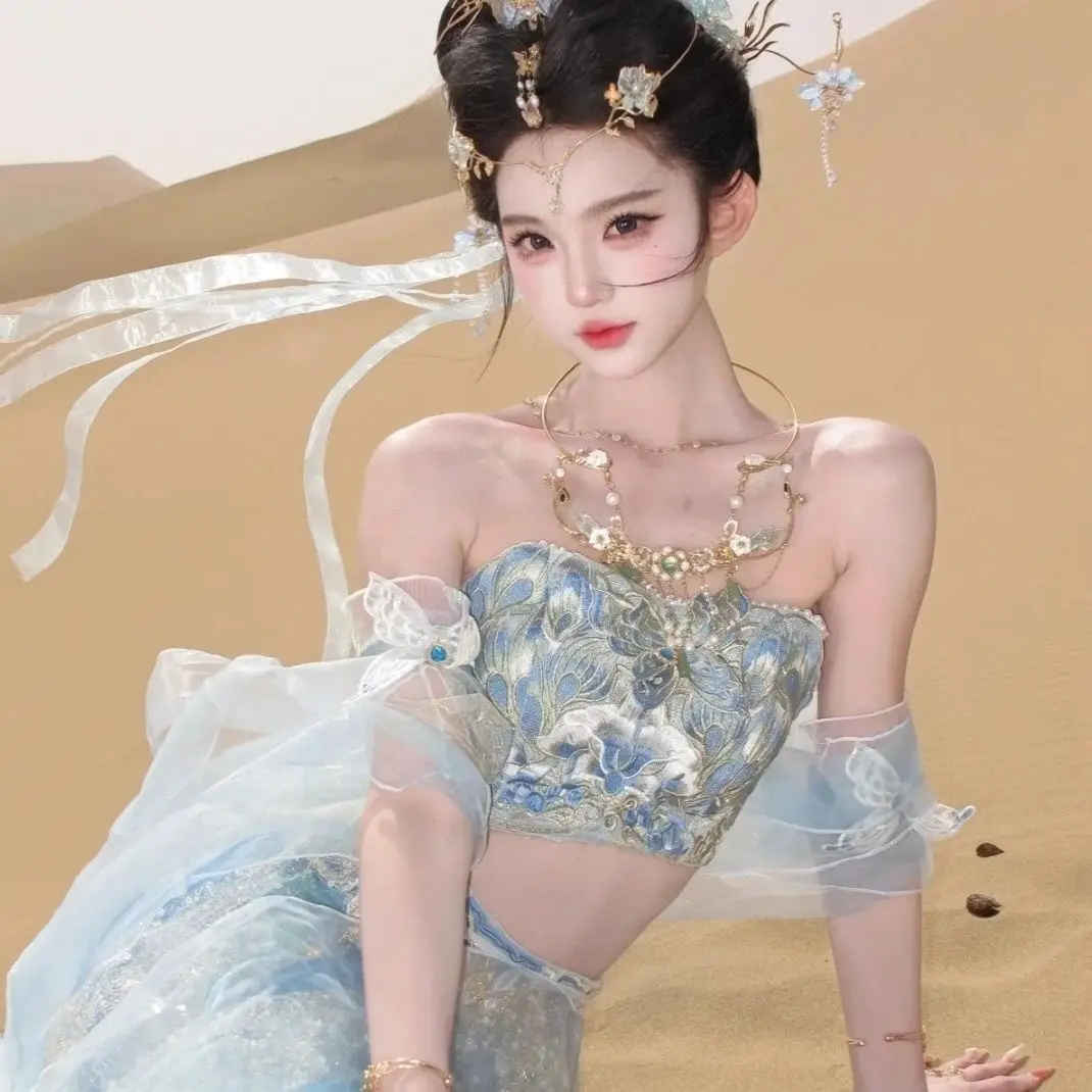 Peacock, Western Region, Ethereal Beauty, Travel Photography, Ancient Costume, Indian Princess, Exotic Girl, Fairy-like Elegance