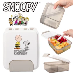 Snoopy Lunch Box Portable Plastic Fruit Food Box con Fork Bento Box contenitore per alimenti di grande capacità forniture da cucina