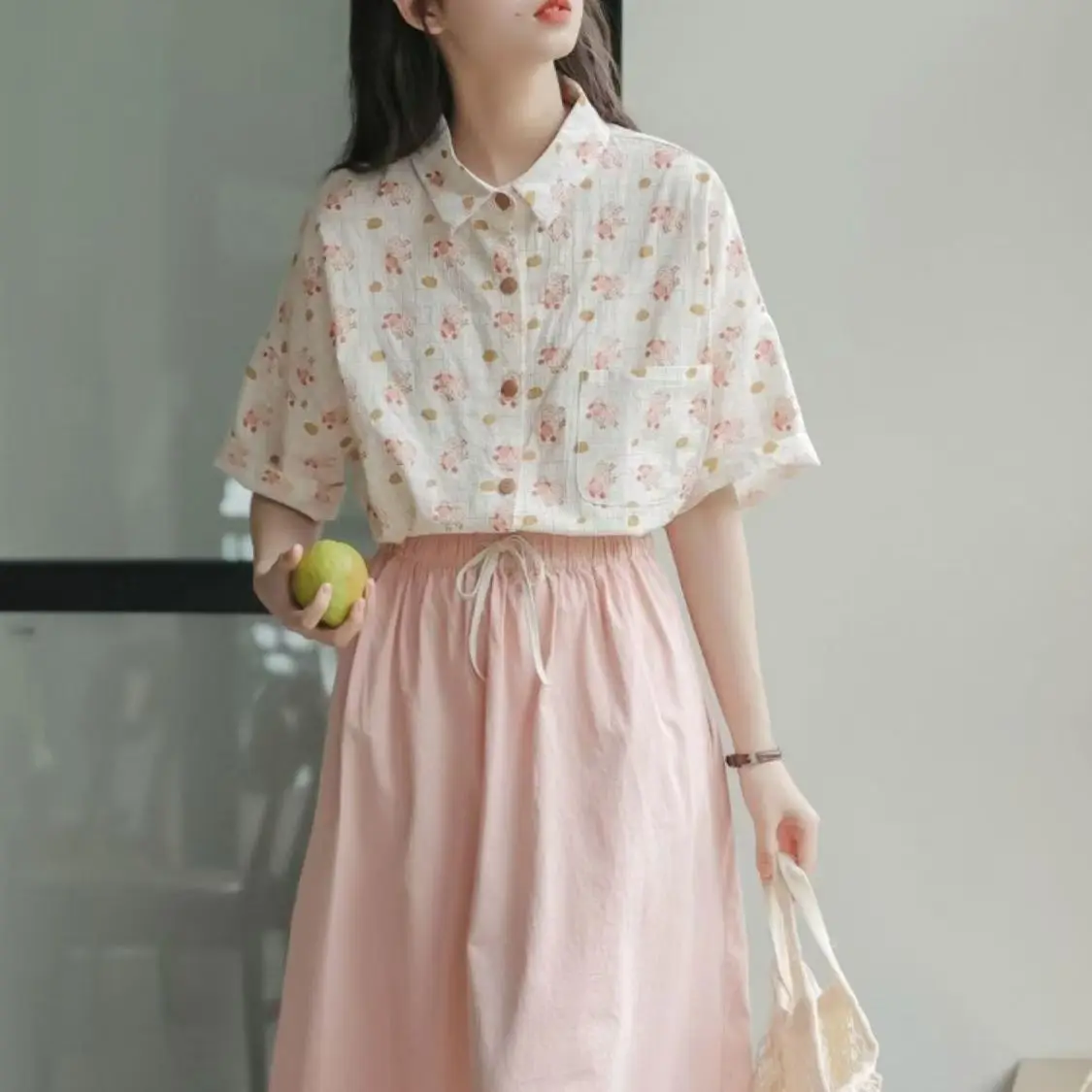 Japonês dos desenhos animados impresso moda coreana manga curta camisas soltas mulheres casual lapela botão acima camisas verão blusas mujer 2025