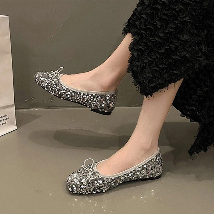 2026 New Fashion Sequin Slip-On Shallow Mouth Women's Shoes Spring Summer Casual Bow Decorated Large Size Non-Slip Flat Shoes